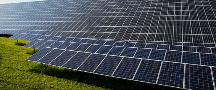 photovoltaic-491702_640